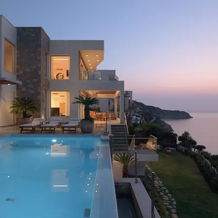 Villa Villa Candia Lux, Cliffside Retreat & Beach Access, By Thinkvilla *