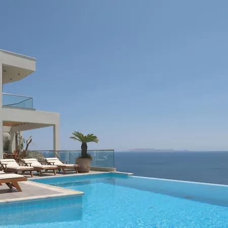Candia Lux, Heated Pool & Beachfront Access, By Thinkvilla Palaiokastro (Crete)