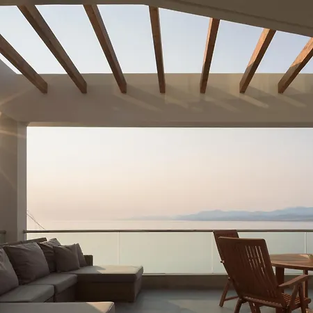 Candia Lux, Heated Pool & Beachfront Access, By Thinkvilla *