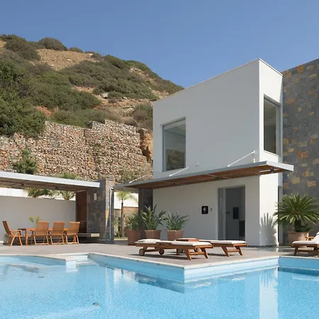 Candia Lux, Heated Pool & Beachfront Access, By Thinkvilla * Paleókasztro